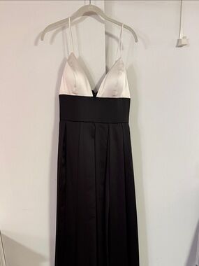 Elegant Black and White Spaghetti Strap Evening Dress